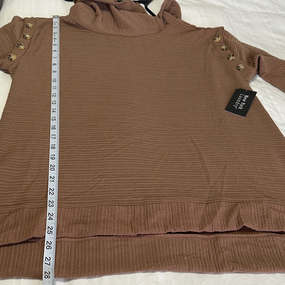 New York Laundry Tan Cowl Neck Top Size Large - Picture 5 of 8